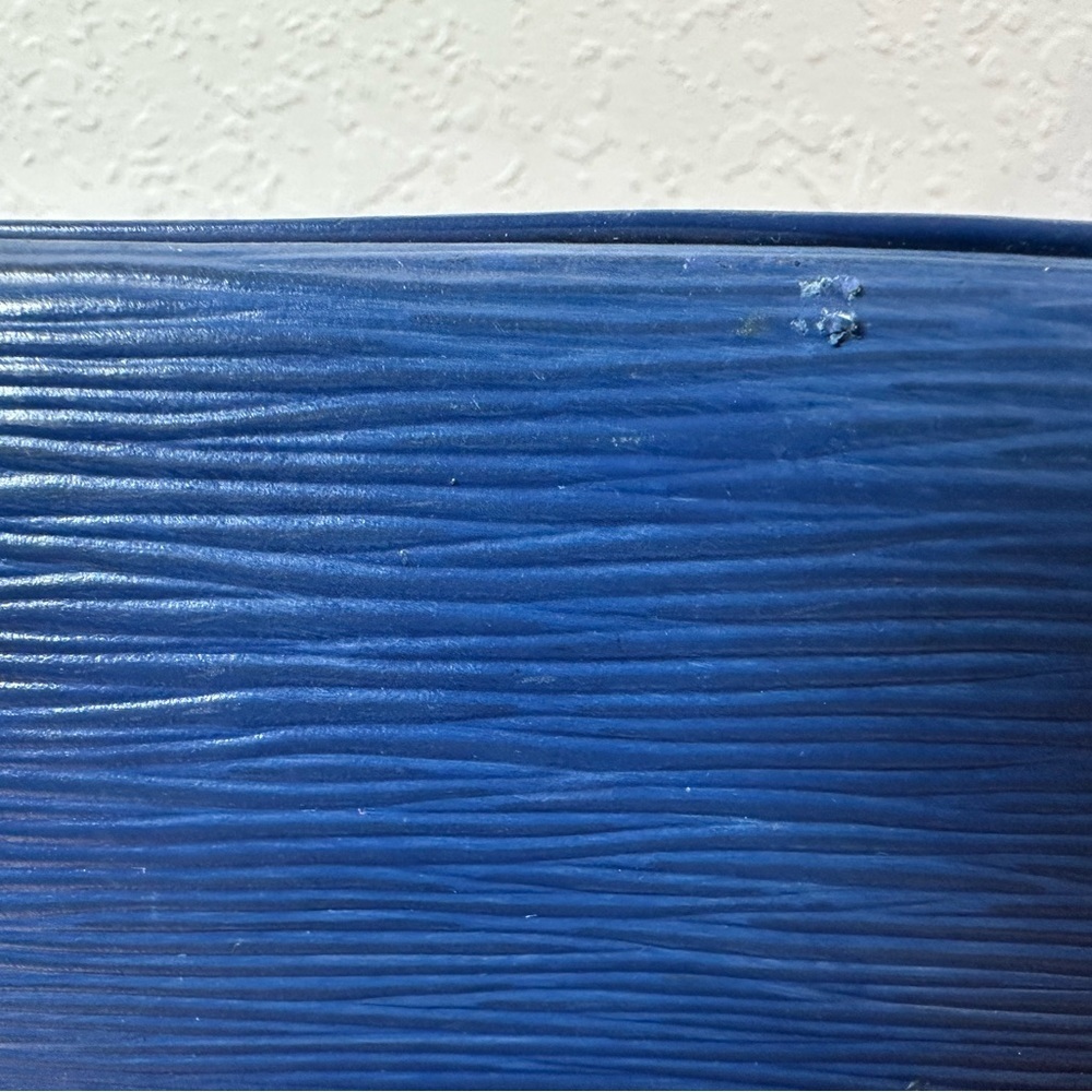 Authentic LOUIS VUITTON Epi Alma Myrtle Bag Blue - Picture 14 of 14
